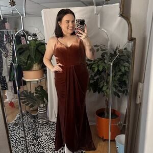 Revelry Rava Velvet Maxi Bridesmaid Dress in Rust Size 8